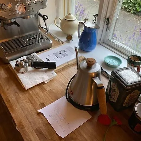Lille Fredet Hus Midt I Bondebyen Apartamento *